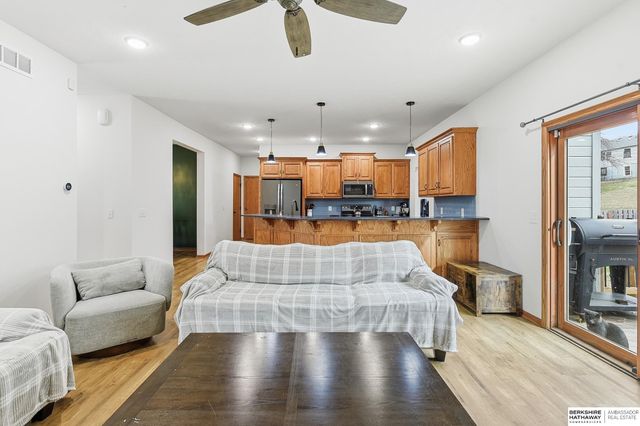 4702 Lakewood Drive, Blair, NE 68008