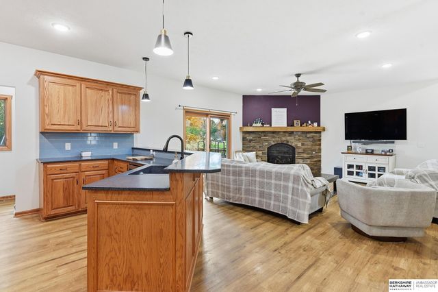 4702 Lakewood Drive, Blair, NE 68008