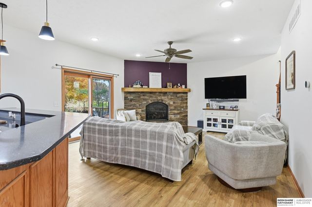 4702 Lakewood Drive, Blair, NE 68008