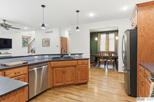 4702 Lakewood Drive, Blair, NE 68008