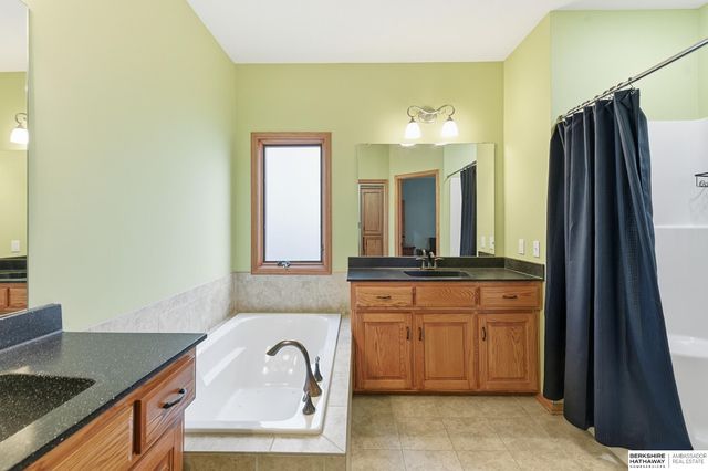 4702 Lakewood Drive, Blair, NE 68008