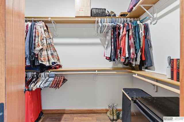 4702 Lakewood Drive, Blair, NE 68008