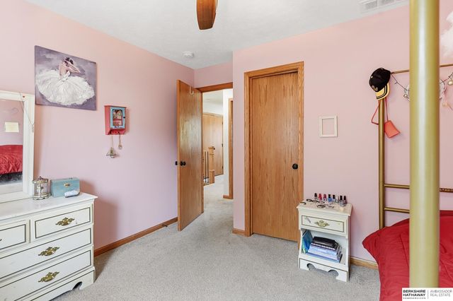 4702 Lakewood Drive, Blair, NE 68008