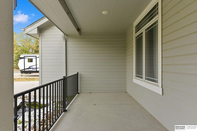 4702 Lakewood Drive, Blair, NE 68008