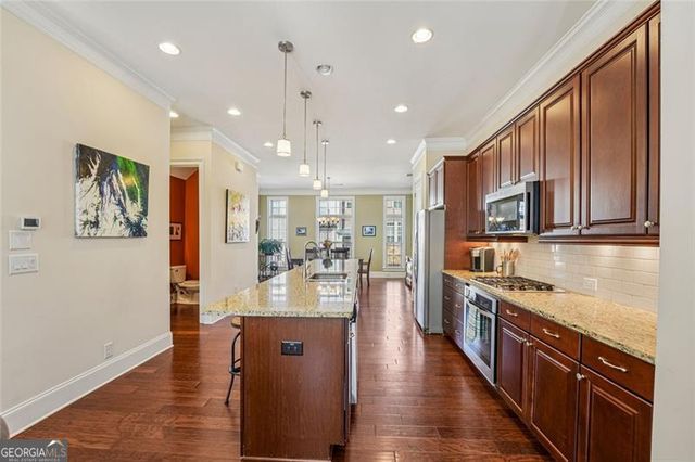 1631 Canopy Chase, Brookhaven, GA 30319