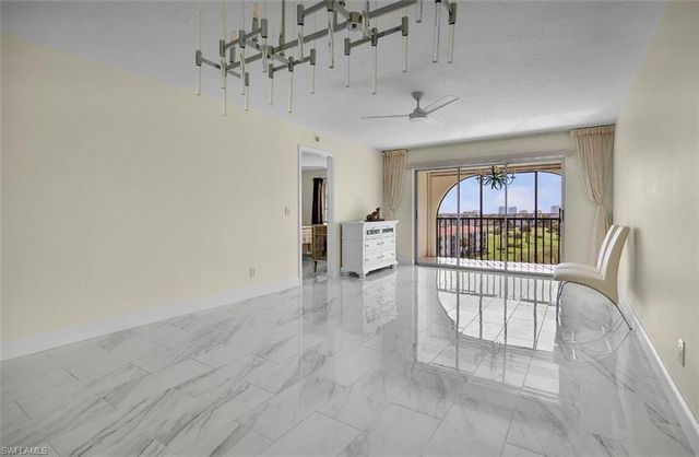 37 High Point CIR E 602, Naples, FL 34103