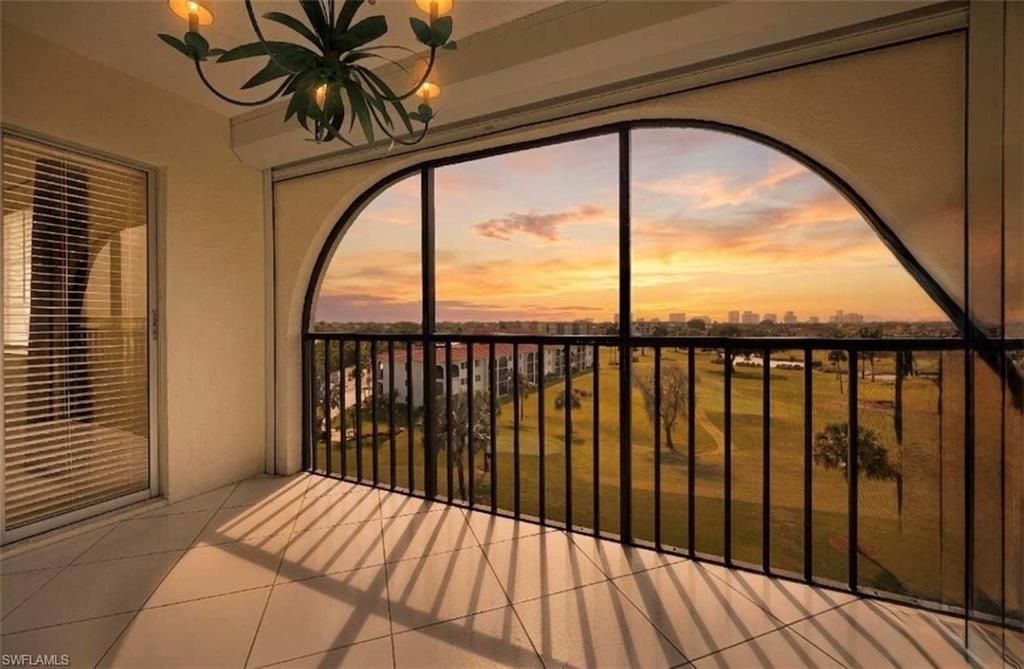 37 High Point CIR E 602, Naples, FL 34103