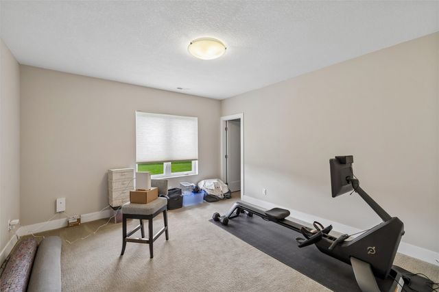 824 83rd Street, West Des Moines, IA 50266