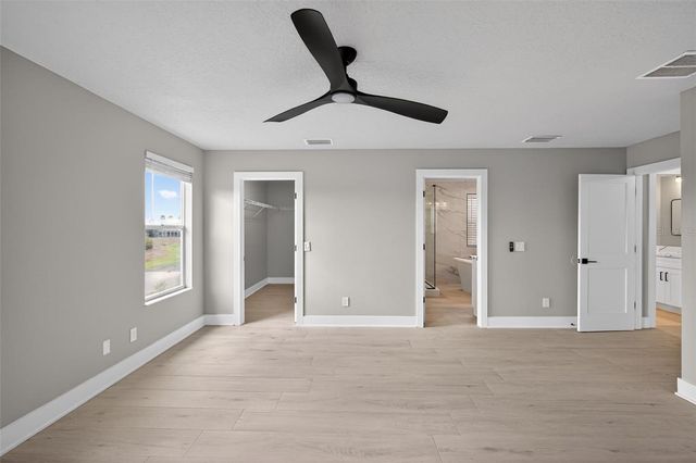 20054 NOB OAK AVENUE, Tampa, FL 33647