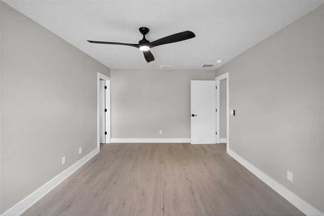 20054 NOB OAK AVENUE, Tampa, FL 33647