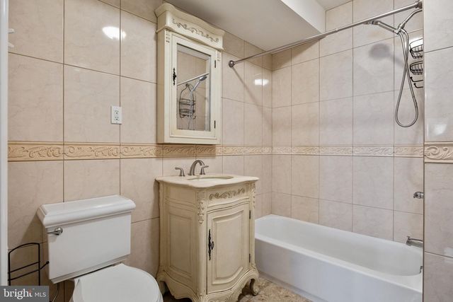 805 S 19TH ST, Philadelphia, PA 19146