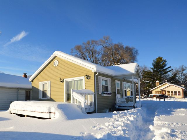 11875 E South Avenue, Walkerton, IN 46574