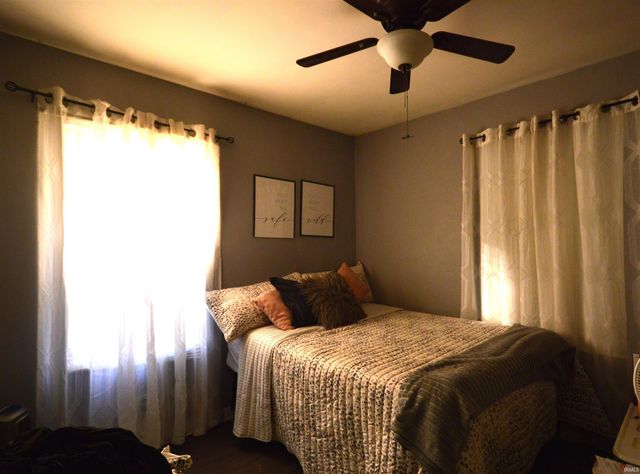 11875 E South Avenue, Walkerton, IN 46574