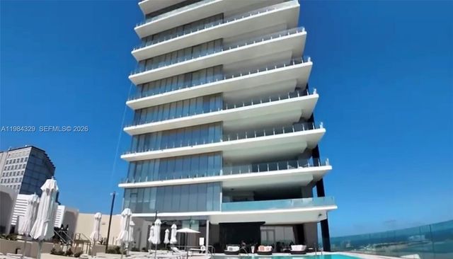 300 Biscayne Boulevard Way 2601E, Miami, FL 33131