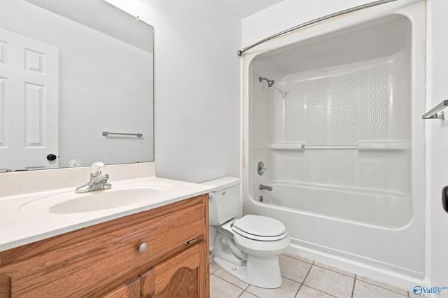 423 Ariel Drive NW, Harvest, AL 35749