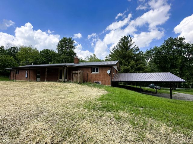 2138 W Range Line Road, Greencastle, IN 46135