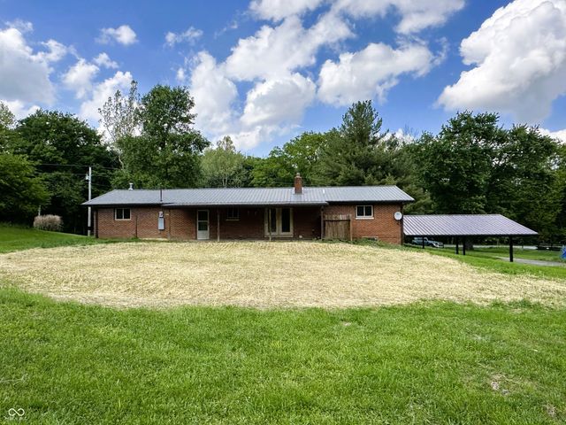 2138 W Range Line Road, Greencastle, IN 46135