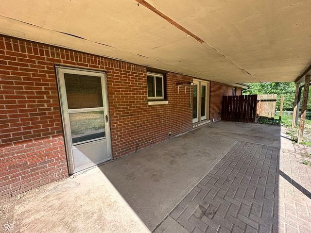 2138 W Range Line Road, Greencastle, IN 46135