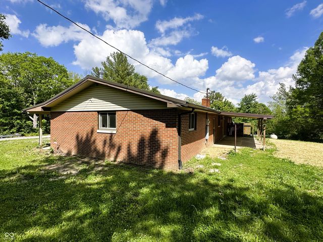 2138 W Range Line Road, Greencastle, IN 46135
