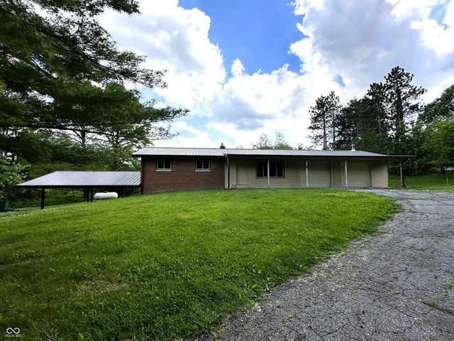 2138 W Range Line Road, Greencastle, IN 46135