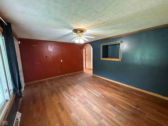 2138 W Range Line Road, Greencastle, IN 46135