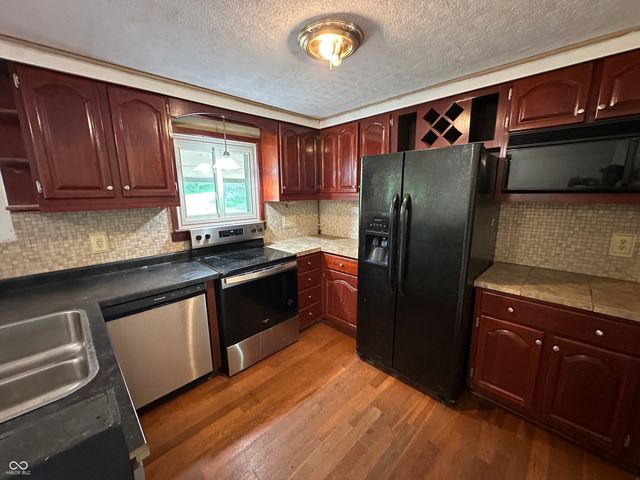2138 W Range Line Road, Greencastle, IN 46135