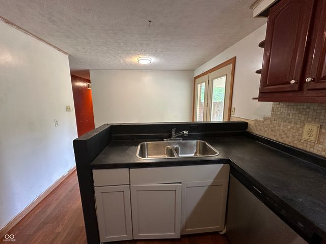 2138 W Range Line Road, Greencastle, IN 46135