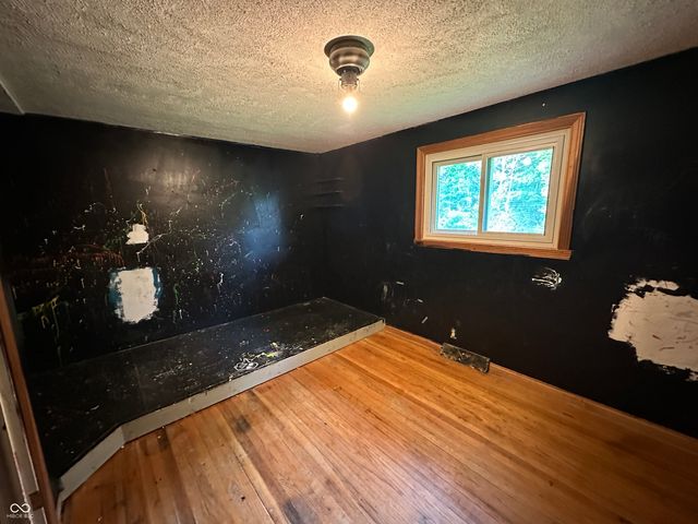 2138 W Range Line Road, Greencastle, IN 46135