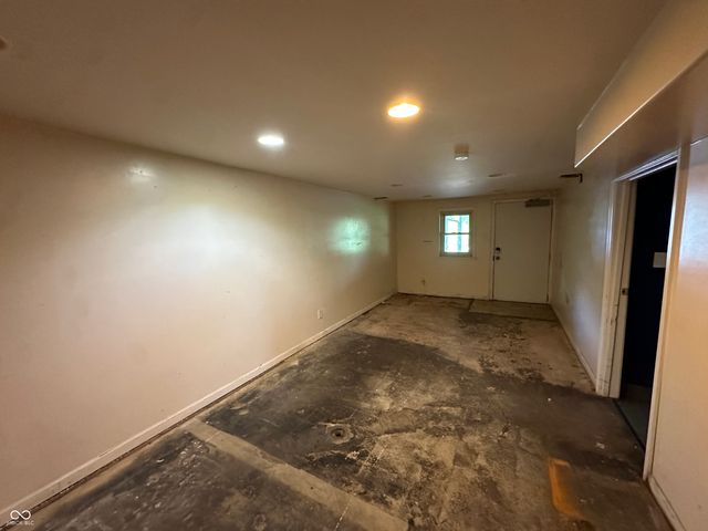 2138 W Range Line Road, Greencastle, IN 46135