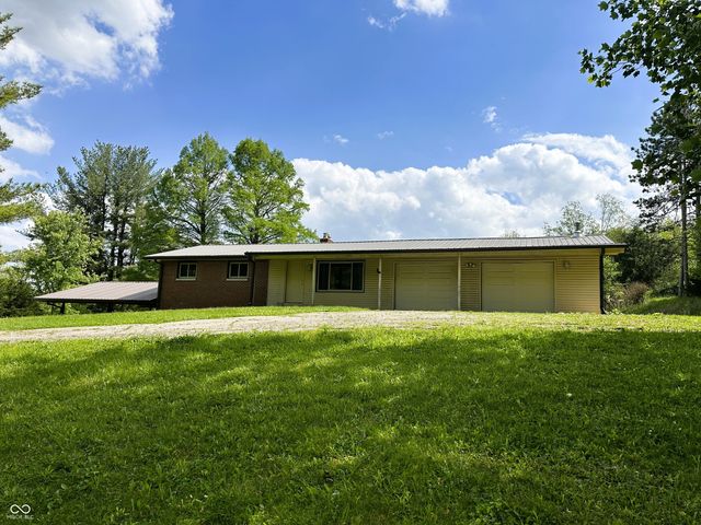 2138 W Range Line Road, Greencastle, IN 46135
