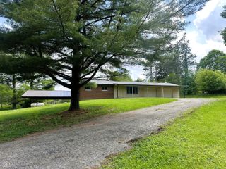 2138 W Range Line Road, Greencastle, IN 46135