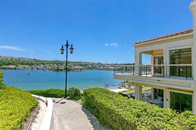 22564 Galilea 32, Mission Viejo, CA 92692
