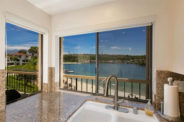 22564 Galilea 32, Mission Viejo, CA 92692
