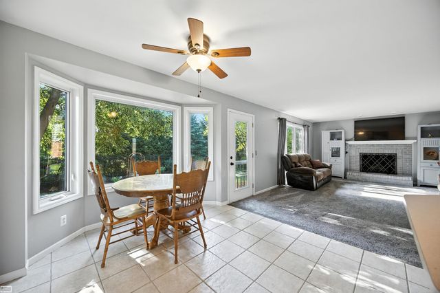 42680 Chippewa Drive, Clinton Twp, MI 48038