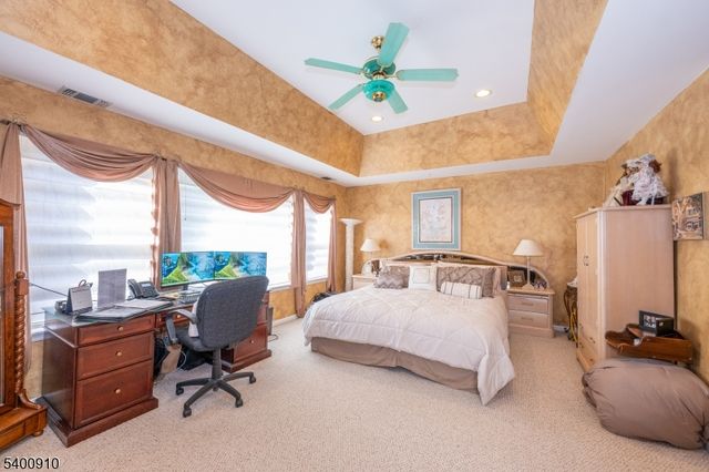 8605 Brittany Dr, Wayne Twp., NJ 07470