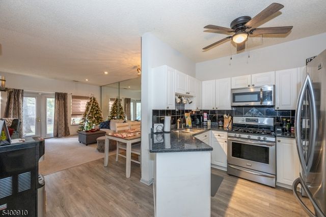 8605 Brittany Dr, Wayne Twp., NJ 07470