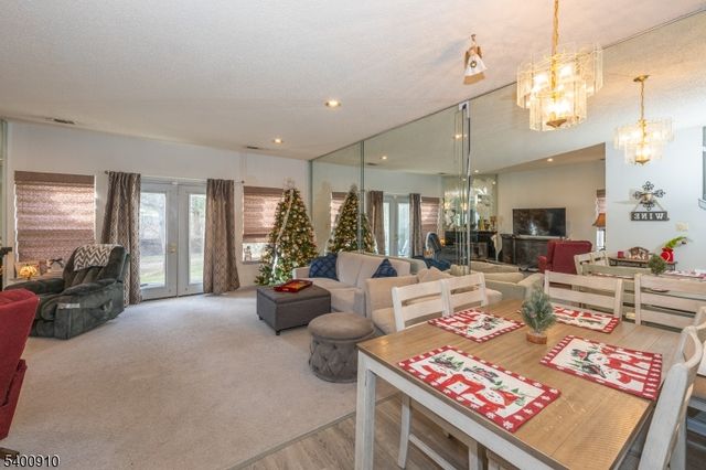 8605 Brittany Dr, Wayne Twp., NJ 07470