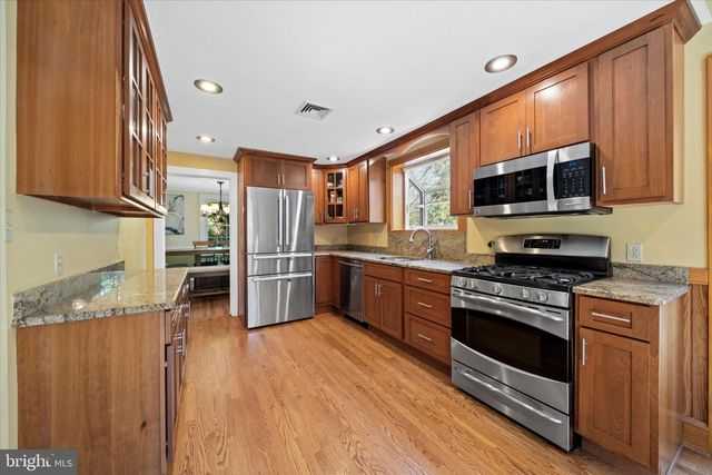 2302 FOULK RD, Wilmington, DE 19810