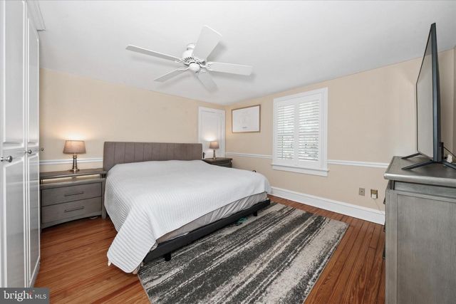 2302 FOULK RD, Wilmington, DE 19810