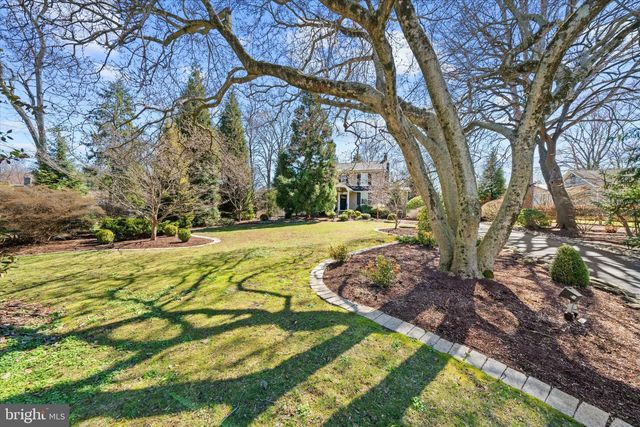 2302 FOULK RD, Wilmington, DE 19810