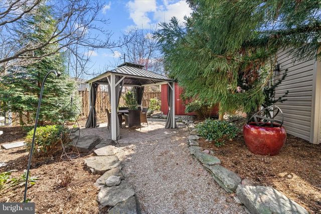 2302 FOULK RD, Wilmington, DE 19810