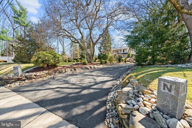 2302 FOULK RD, Wilmington, DE 19810