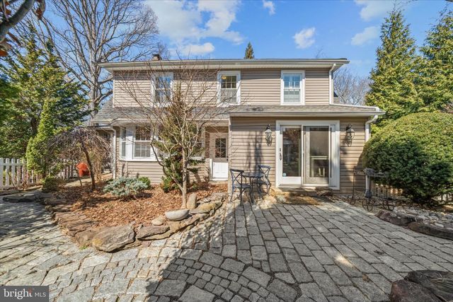 2302 FOULK RD, Wilmington, DE 19810