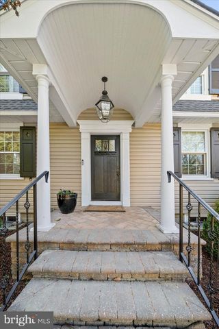 2302 FOULK RD, Wilmington, DE 19810