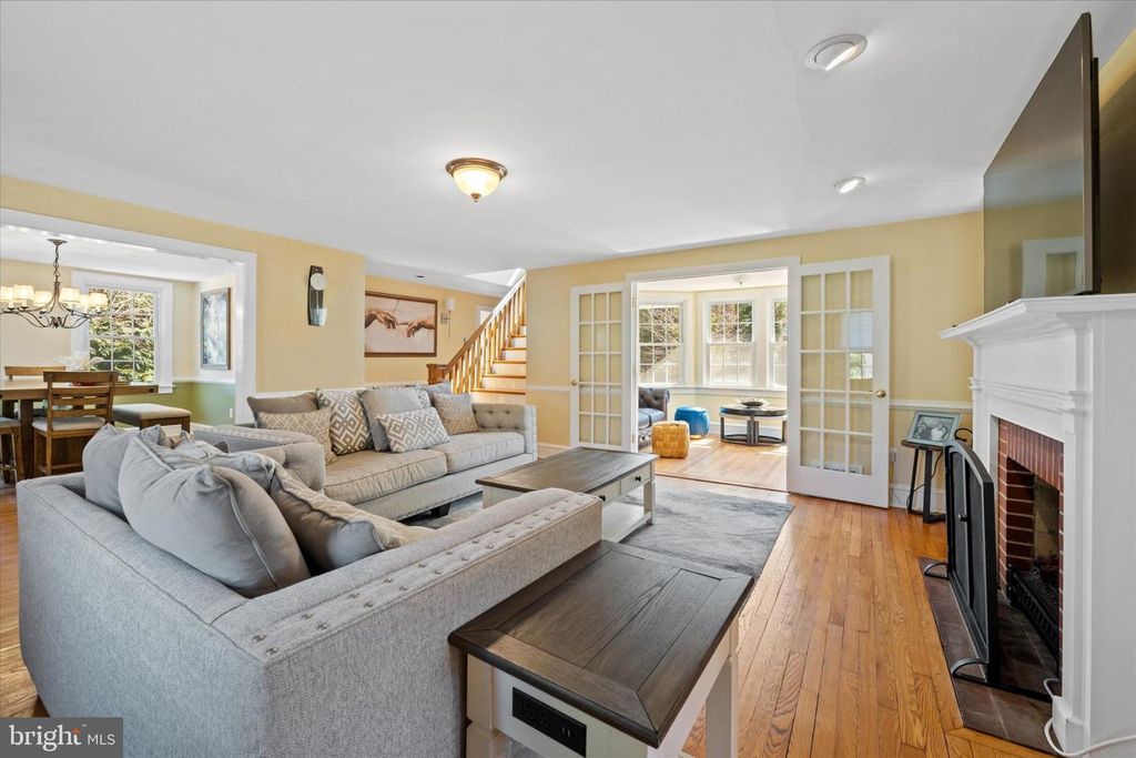 Image 12 of property listing at 2302 FOULK RD, Wilmington, DE 19810