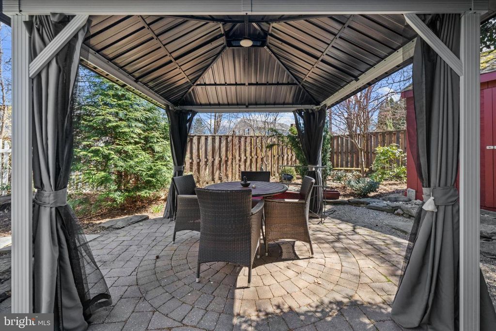 Image 48 of property listing at 2302 FOULK RD, Wilmington, DE 19810