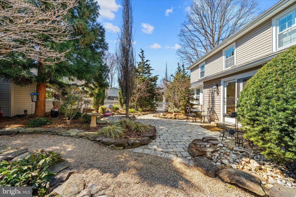 Image 53 of property listing at 2302 FOULK RD, Wilmington, DE 19810