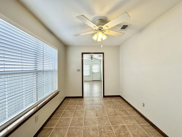 451 West Park Drive, Mary Esther, FL 32569