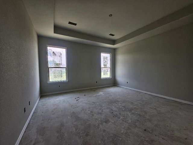 813 Silverleaf Drive, Ennis, TX 75119