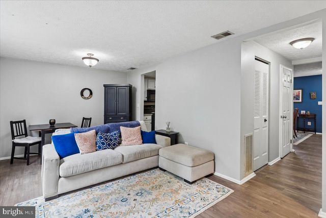 12151 PURPLE SAGE CT, Reston, VA 20194